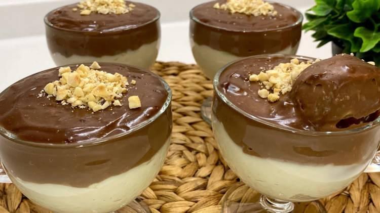 <p>G&ouml;r&uuml;nt&uuml;s&uuml;yle <strong>&ccedil;ok emek isteyen bir tarif havası veren</strong> bu tatlı, <strong>kolaylığı ile deneyen herkesin adeta favorisi haline geldi.</strong></p>

<p>&nbsp;</p>

<p><em><a href="https://www.yasemin.com/yemek/haber/3033783-spoonful-tatlisi-tarifi-15-dakikada-hazirlayin-viral-olan-efsane-lezzet"><span style="color:#0000CD"><strong>-Spoonful tarifi-</strong></span></a></em></p>
