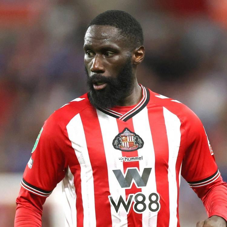 <p>Beşiktaş'tan sonra Sunderland'e imza atan Arthur Masuaku'nun menajerinin S&uuml;per Lig ekipleriyle g&ouml;r&uuml;şt&uuml;ğ&uuml; &ouml;ğrenildi.<br />
<br />
(FOTOMA&Ccedil;)</p>
