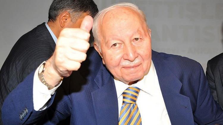 <p><span style="color:#B22222"><strong>NECMETTİN ERBAKAN</strong></span><br />
<br />
<strong>BAŞ PARMAK&nbsp;</strong></p>
