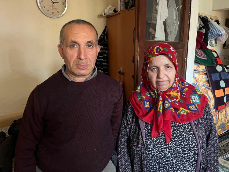 <p><span style="color:rgb(165, 42, 42)"><strong>BABASINI KAYBETTİ&nbsp;</strong></span></p>

<p>&nbsp;</p>

<p>Tunahan'ın babasının vefat etmesinin ardından annesi&nbsp;<span style="color:rgb(165, 42, 42)"><strong><em>Fatma Aktoy (50), Bilal Aktoy (55)</em>&nbsp;</strong></span>ile hayatını birleştirdi.&nbsp;</p>

<p>&nbsp;</p>

<p>Bu evlilikten sonra Tunahan'ın bakım ve yaşam m&uuml;cadelesi aile i&ccedil;in daha da b&uuml;y&uuml;k bir sorumluluk haline geldi.</p>
