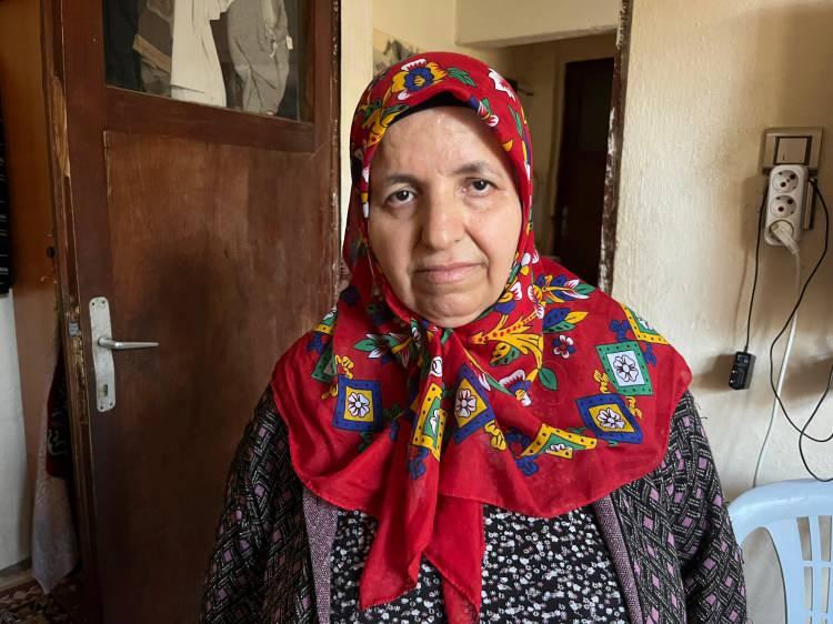 <p><span style="color:#A52A2A"><strong>"ASANS&Ouml;R&Uuml; YAPMAK EŞİMİN AKLINA GELDİ"</strong></span></p>

<p>&nbsp;</p>

<p>Yapılan raylı asans&ouml;r ile Tunahan'ın hayatının daha kolaylaştığını s&ouml;yleyen anne Fatma Aktoy, <strong>"Tunahan'ı engelli okula getirip g&ouml;t&uuml;r&uuml;yoruz. Asans&ouml;rle indirip &ccedil;ıkarıyoruz. Altını ve yemeğini kendim yapıyorum. Asans&ouml;r&uuml; yapmak eşimin aklına geldi. Tunahan i&ccedil;in asans&ouml;r yaptıralım, yukarı &ccedil;ıkması daha kolay olur dedi. Beton zemin yaptırılsa zor olacağını d&uuml;ş&uuml;nerek 40 bin TL'ye kendimiz raylı asans&ouml;r yaptırdık. Bu şekilde daha kolay oldu. Servis geldikten sonra yukarıda bulunan cihazla yukarı &ccedil;ıkarıp okula g&ouml;t&uuml;r&uuml;yorlar."</strong> dedi.</p>
