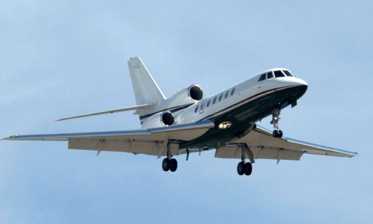 <p><strong><span style="color:#B22222">U&ccedil;ak: </span>Dassault Falcon 50</strong></p>
