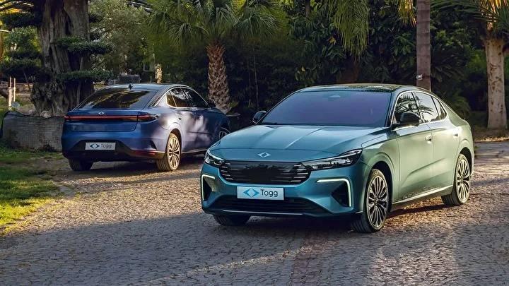 <p><span style="color:#B22222"><strong>KURUMSAL M&Uuml;ŞTERİLER İ&Ccedil;İN FIRSAT TABLOSU</strong></span></p>

<p>&nbsp;</p>

<p>Şirketler ve ticari alımlar i&ccedil;in T10F V1 ve V2 modellerinde ge&ccedil;erli tablo ise şu şekilde netleşti:</p>

<p>&nbsp;</p>

<p><strong>Se&ccedil;enek 1 (Faizsiz): </strong>1.000.000 TL kredi, 12 Ay vade, %0 Faiz. (Aylık &ouml;deme: 83.334 TL)</p>

<p><strong>Se&ccedil;enek 2 (Y&uuml;ksek Limit):</strong> 1.900.000 TL kredi, 48 Ay vade, %2,63 Faiz. (Aylık &ouml;deme: 71.923 TL)</p>
