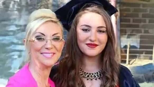 <p>11 Ekim 2025 tarihinde yine Tuğyan tarafından kaydedilerek sevgilisi Kervan'a g&ouml;nderildiği &ouml;ğrenilen ses kayıtlarında G&uuml;ll&uuml;'n&uuml;n &ccedil;ocukları ve gelin adayının G&uuml;ll&uuml;'n&uuml;n e-posta hesap şifrelerini değiştirmeye &ccedil;alıştıkları g&ouml;r&uuml;ld&uuml;.</p>
