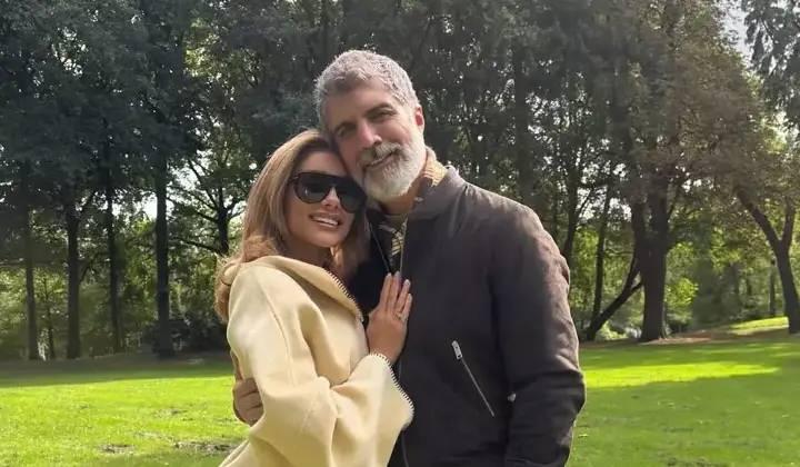 <p><strong>&Ouml;zcan Deniz de </strong>eşinin yanıtı &uuml;zerine <strong>sosyal medyadan art arda</strong> yaptığı paylaşımlarla <strong>kız kardeşi Yurda G&uuml;rler'e ve k&uuml;s olduğu abisine g&ouml;ndermeli sert s&ouml;zler paylaştı.</strong></p>
