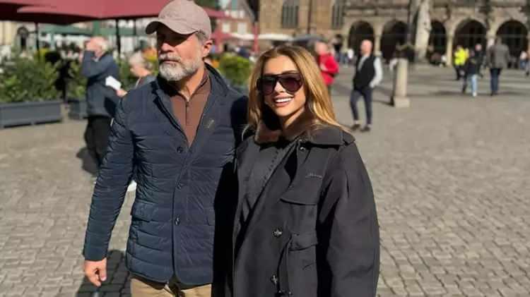 <p><strong><em><span style="color:#800080">"Şimdi aslında nasıl bir kalbe, karaktere ve ruha sahip olduğunu g&ouml;sterdiğin bir program yaparak sana yapıştırılmaya &ccedil;alışılan her sıfatı zarifliğinle ve edebinle boşa d&uuml;ş&uuml;rd&uuml;n. Seni neden bu kadar sevdiğimi g&ouml;rd&uuml; insanlar ve bunu 40 kişiye ekmek kapısı a&ccedil;arak, bir iş yaparak g&ouml;sterdin."</span></em></strong></p>
