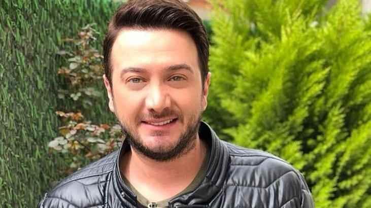 <p>Yaklaşık 40 kilo veren oyuncu, <strong>"Eski kıyafetlerimi terziye g&ouml;t&uuml;r&uuml;p daraltıyorum. Devir ekonomi devri. Zayıflamanın da derdi ayrı. Sağlığım yerinde olsun, bana yeter"</strong> ifadelerini kullandı. İşte Onur B&uuml;y&uuml;ktop&ccedil;u'nun son hali..</p>

<p>&nbsp;</p>
