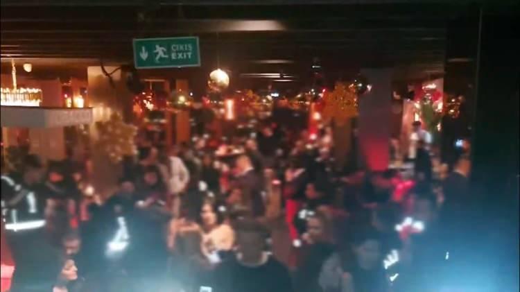 <p><span style="color:rgb(33, 37, 41)">Operasyon kapsamında 1 işletmede arama ve el koyma işlemleri gerçekleştirildi. Yapılan aramalarda çok sayıda uyuşturucu madde olduğu değerlendirilen likit ve kullanım sorması kalan maddeler, kokain, esrar, hap, hassas terazi ile mermi ele geçirildi. </span></p>