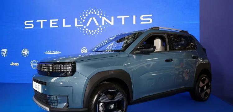 <p><span style="color:#B22222"><strong>STELLANTİS:</strong></span> 2,7 milyon</p>
