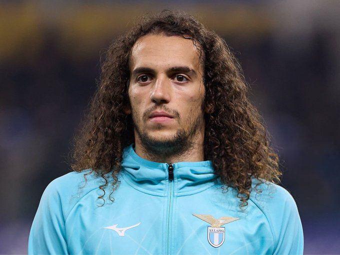 <p>Matteo Guendouzi i&ccedil;in transfer &ccedil;alışmalarını s&uuml;rd&uuml;ren Fenerbah&ccedil;e, Lazio ile de anlaşmaya &ccedil;ok yaklaştı.&nbsp;</p>

<p>&nbsp;</p>
