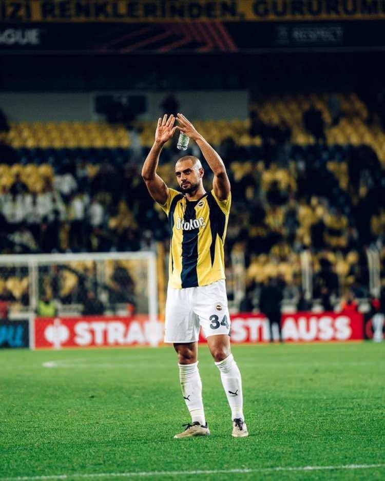 <p>Real Betis, Sofyan Amrabat i&ccedil;in Fenerbah&ccedil;e'ye 10 milyon euroluk teklif yaptı.<br />
<br />
Sarı-lacivertlilerin beklentisi ise 15 milyon euro.<br />
<br />
(AKŞAM)</p>

