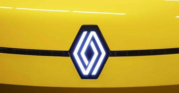 <p><span style="color:#B22222"><strong>RENAULT</strong></span></p>
