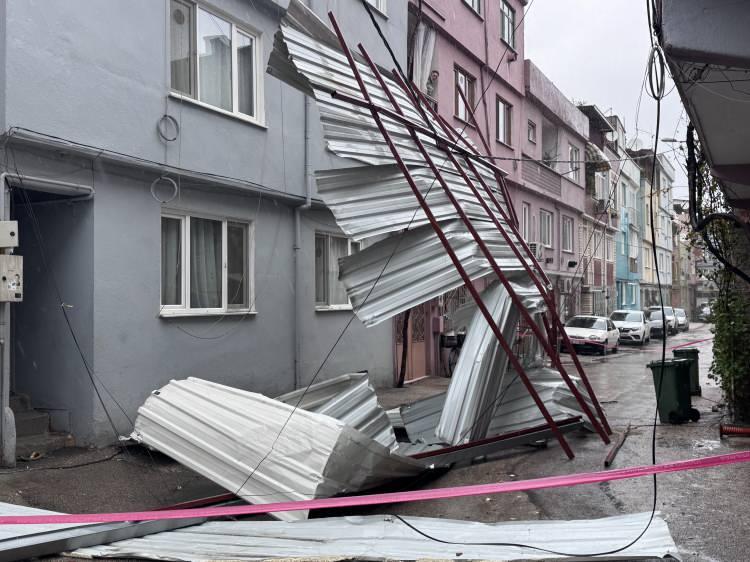 <p><span style="color:#B22222"><strong>BURSA</strong></span></p>
