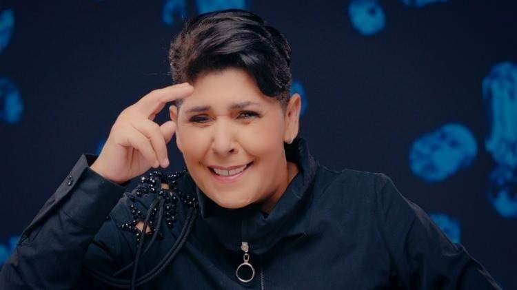 <p><strong>"Sen de Gittin", "Kime Bu İnat", "Ağla G&ouml;zbebeğim" gibi şarkılarıyla adını geniş kitlelere duyuran &uuml;nl&uuml; sanat&ccedil;ı Cansever, kısa bir s&uuml;re &ouml;nce kendisine l&ouml;semi teşhisi konulduğunu a&ccedil;ıklamıştı.</strong></p>
