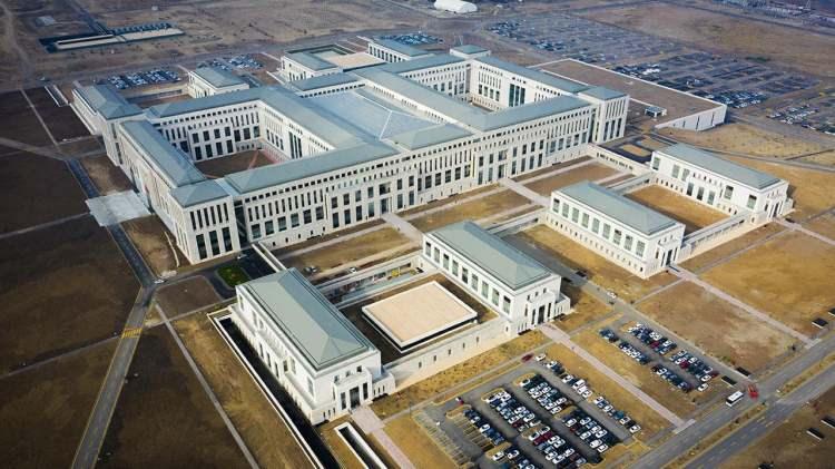 <p><strong><span style="color:rgb(178, 34, 34)">1929 TARİHLİ İSTİHBARAT RAPORU</span></strong></p>

<p>Bu belge,&nbsp;<strong>"Arabistanlı Lawrence"</strong>&nbsp;olarak bilinen &uuml;nl&uuml;<strong>&nbsp;İngiliz</strong>&nbsp;ajanı<strong>&nbsp;Thomas Edward Lawrence</strong>'ın,<strong>&nbsp;Mısır</strong>,&nbsp;<strong>Suriye</strong>&nbsp;ve&nbsp;<strong>Irak</strong>'ta kıyafet değiştirerek ve farklı isimler altında y&uuml;r&uuml;tt&uuml;ğ&uuml; faaliyetlere ilişkin olarak&nbsp;<strong>Milli Emniyet Hizmeti Riyaseti</strong>&nbsp;tarafından hazırlanan&nbsp;<strong>23 Eyl&uuml;l 1929</strong>&nbsp;tarihli yazı oldu.</p>
