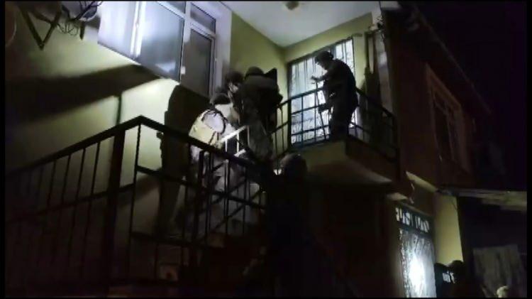 <p>Nuriye Dilma&ccedil; i&ccedil;in daha &ouml;nce de eski eşi tarafından kayıp başvurusunda bulunulduğu ancak ekipler tarafından bulunan Dilma&ccedil;'ın <strong>"Ben onunla g&ouml;r&uuml;şmek istemiyorum"</strong> dediği &ouml;ğrenildi.</p>

<p>&nbsp;</p>

<p>Yapılan incelemede Nuriye Dilma&ccedil;'ın kızı Zilan tarafından yapılan son kayıp m&uuml;racaatından yaklaşık<span style="color:#A52A2A"><strong><em> 4 ay &ouml;nce telefonun kapandığını tespit ettİ.&nbsp;</em></strong></span></p>
