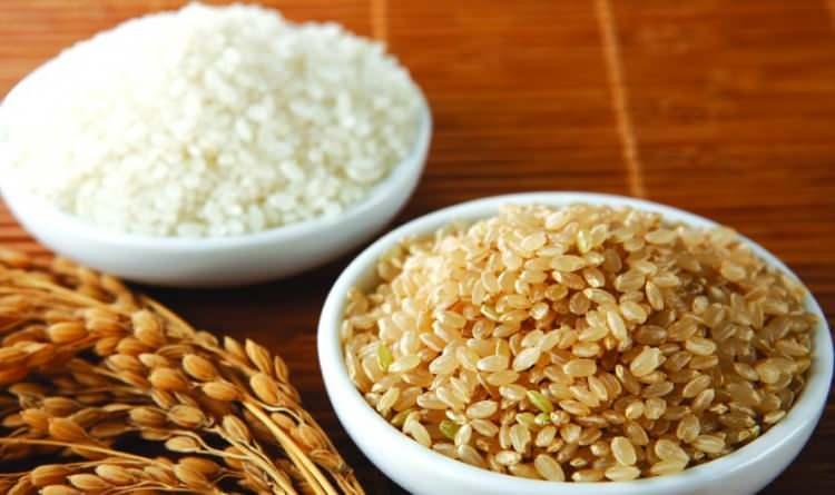 <p><span style="color:inherit">Ayıklanan baklagilleri cam kavanoza koyarak saklamak &ouml;m&uuml;rlerini uzatacaktır. </span></p>

<p><span style="color:inherit">Ayrıca cam kavanozu nemden, g&uuml;neşten ve sıcaktan uzak bir yerde tutmalısınız. </span></p>

<p><span style="color:inherit">Pirin&ccedil; gibi &ccedil;ok sık kullanılan bakliyatları &ouml;zellikle kolay ulaşabileceğiniz kuru ve serin bir yerde muhafaza edebilirsiniz.</span></p>

<p>&nbsp;</p>
