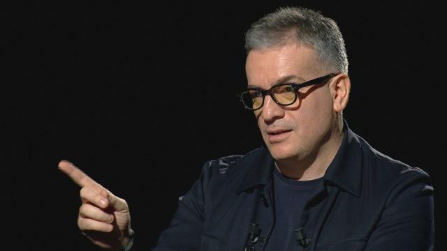 <p>49 yaşındaki usta oyuncunun son hali hayranları tarafından sevin&ccedil;le karşılandı. İşte Cemcir'in son hali...</p>
