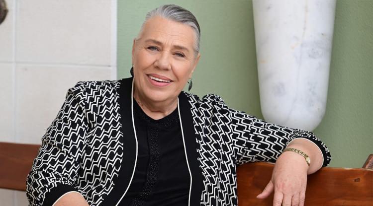 Işıl Y&uuml;cesoy, takip&ccedil;isinin k&ouml;t&uuml; yorumuna sessiz kalamadı 