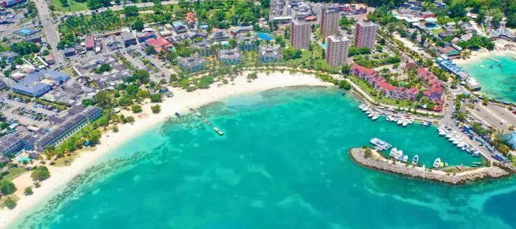 <p><span style="color:rgb(178, 34, 34)"><strong>Jamaika</strong></span></p>

<p>&nbsp;</p>

<p>90 g&uuml;n vizesiz.</p>
