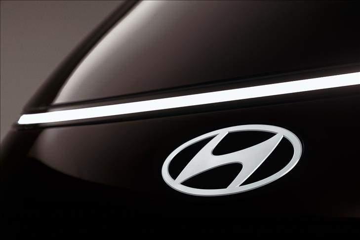 <p><span style="color:#B22222"><strong>RESMİ A&Ccedil;IKLAMA BEKLENİYOR</strong></span></p>

<p>Yaklaşık 1 milyon TL seviyesindeki fiyatıyla dikkat &ccedil;eken modelin T&uuml;rkiye pazarından tamamen &ccedil;ekilip &ccedil;ekilmediğine dair Hyundai'den hen&uuml;z resmi bir a&ccedil;ıklama gelmedi.</p>

<p>Modelin satıştan kalkmasıyla birlikte pazardaki giriş seviyesi sıfır otomobil se&ccedil;enekleri daha da azalmış oldu.</p>
