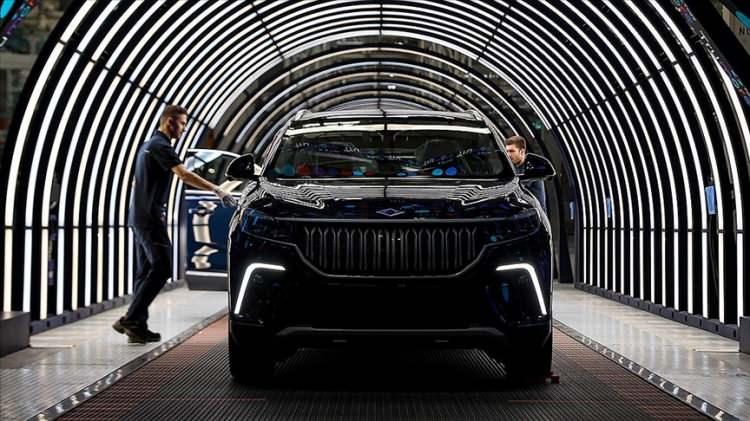 <p>Togg, 2026 yılına T10F modeline &ouml;zel yeni bir finansman paketiyle girdi. Bireysel kullanıcılara 600 bin TL&rsquo;ye kadar sıfır faiz imkanı sunulurken, kurumsal limitler 1,9 milyon TL&rsquo;ye kadar y&uuml;kseltildi.</p>

<p>&nbsp;</p>
