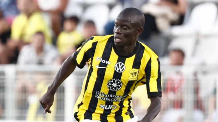 <p>* N'Golo Kante - Al Ittihad</p>
