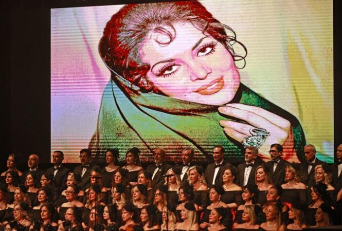 <p><span style="color:#B22222"><strong>BİLET FİYATLARI A&Ccedil;IKLANDI</strong></span></p>

<p><strong>T&uuml;rkan Şoray'ın &ccedil;ıkacağı konserin bilet fiyatları ş&ouml;yle:</strong></p>

<p><strong>&nbsp;1.kategori: 2250 TL<br />
&nbsp;2.kategori: 1600 TL<br />
3. kategori: 1250 TL<br />
&nbsp;4.kategori: 1000 TL<br />
5. kategori: 800 TL</strong></p>
