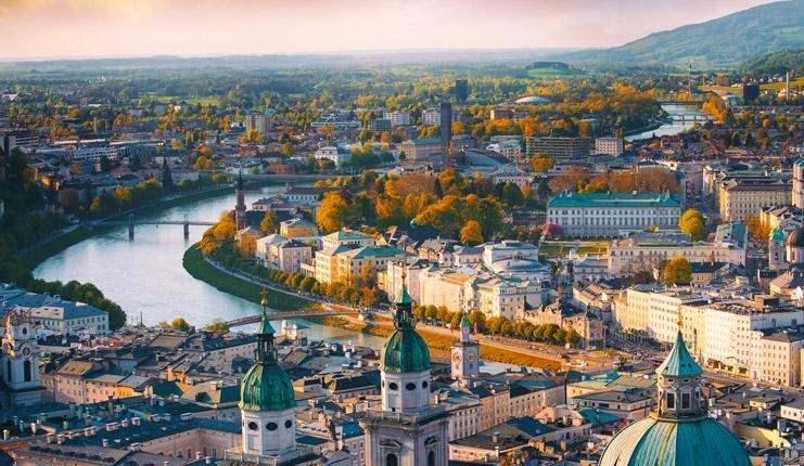 <p><span style="color:#B22222"><strong>AVUSTURYA</strong></span> - Oyuncu</p>
