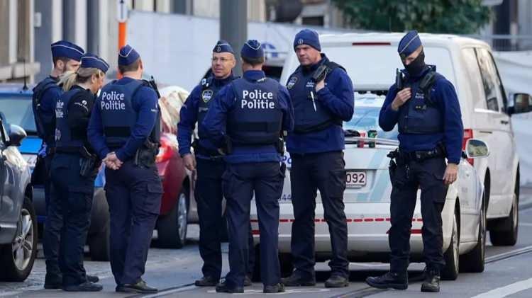 <p><span style="color:#B22222"><strong>BEL&Ccedil;İKA - </strong></span>Polis Memuru</p>
