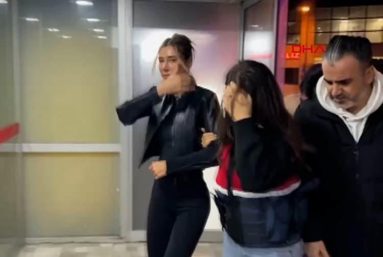 <p>HAVALİMANINDA G&Ouml;ZALTI&nbsp;<br />
İstanbul Cumhuriyet Başsavcılığı Ka&ccedil;ak&ccedil;ılık, Narkotik ve Ekonomik Su&ccedil;lar Soruşturma B&uuml;rosu tarafından y&uuml;r&uuml;t&uuml;len 'uyuşturucu' soruşturması s&uuml;r&uuml;yor. Soruşturma kapsamında hakkında yakalama kararı bulunan ş&uuml;pheli Şeyma Subaşı, ABD d&ouml;n&uuml;ş&uuml; sırasında d&uuml;n İstanbul Havalimanı&rsquo;nda g&ouml;zaltına alınmıştı.</p>
