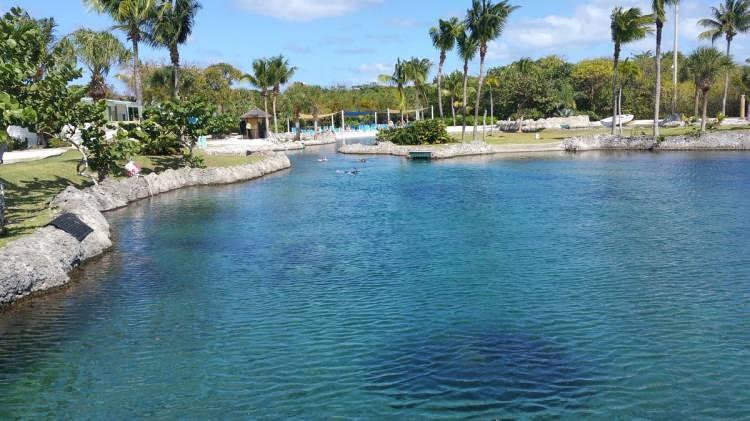 <p><span style="color:#B22222"><strong>CAYMAN ADALARI</strong></span></p>

<p>Savunma, Birleşik Krallık'ın sorumluluğundadır.</p>
