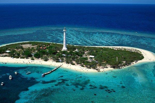 <p><span style="color:#B22222"><strong>YENİ KALEDONYA</strong></span></p>

<p>Savunma Fransa'nın sorumluluğundadır.</p>
