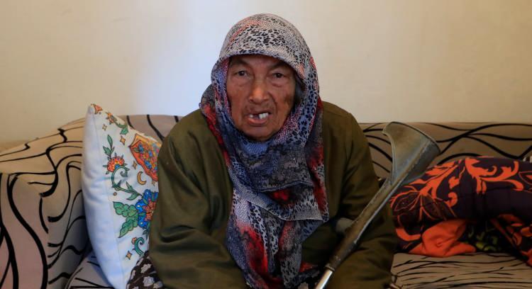 B&ouml;ylesi g&ouml;r&uuml;lmedi! Soyduğu eve bakmaları i&ccedil;in nenesini bıraktı