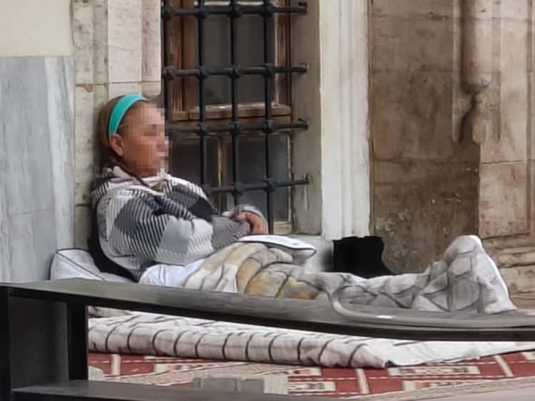 Camide ilgin&ccedil; hadise: Cemaat ne yaptıysa ikna edemedi!