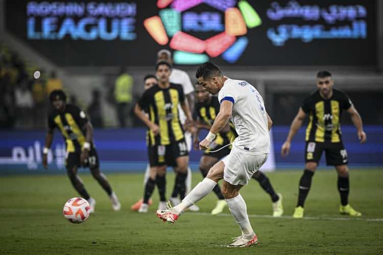 <p>16-Al-Nassr (62 milyon)</p>
