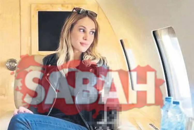 <p>U&ccedil;akta gen&ccedil; kızların arka odaya sıklıkla gittiğini g&ouml;r&uuml;nce kendilerini de "yazık değil mi kendinizi kullandırıyorsunuz" diye uyardım. D&ouml;n&uuml;şte bindiğim u&ccedil;ağın Ekrem İmamoğlu'nun kullandığı &ouml;zel jet olduğunu sonradan &ouml;ğrendim. Bilseydim asla binmezdim" ifadelerini kullandı.</p>
