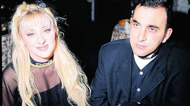 <p><span style="color:#FF0000"><strong>"BU İŞ BİR AN &Ouml;NCE AYDINLIĞA &Ccedil;IKSIN"</strong></span></p>

<p><strong>G&uuml;rol G&uuml;lter ise daha &ouml;nce yaptığı a&ccedil;ıklamada &ccedil;ocuklarına seslenerek, "Mevzuda ne kadar sessiz kalınırsa o kadar &ccedil;ok dikkat &ccedil;ekilir. Konuşacak bir şeyleri yoksa da yok desinler.&nbsp;</strong></p>
