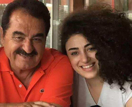 <p><strong>Kızı Dilan &Ccedil;ıtak'tan şikayet&ccedil;i olduğunu dile getiren Tatlıses, ifade işlemlerinin ardından Rusya'daki konserine gitti. &Uuml;nl&uuml; sanat&ccedil;ının daha &ouml;nce şikayetini geri &ccedil;ektiği de belirtildi.</strong></p>
