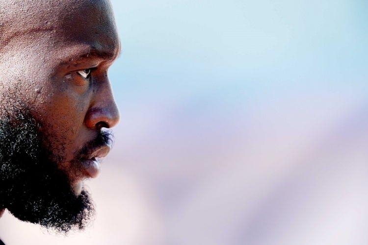 <p>Beşiktaş, Abraham'ın gitme ihtimaline karşı alternatifleri hazırda tutuyor. Son olarak listeye Romelu Lukaku dahil oldu. Oyuncunun ma&ccedil; eksiği nedeniyle hazırlanacak rapor doğrultusunda son kararın verilmesi bekleniyor. (FANATİK)</p>
