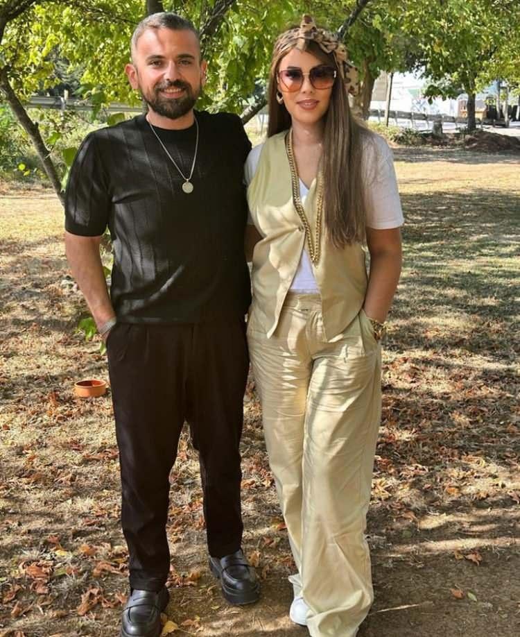 <p><span style="color:#FF0000"><strong>"BABA SEVGİSİNDEN MAHRUM KALMA HALİ VAR"</strong></span></p>

<p><strong>Tuğ&ccedil;e Tayfur'un i&ccedil; d&uuml;nyasına dair bir değerlendirme yapan Aksoy, "Bu kızın en b&uuml;y&uuml;k problemi baba sevgisinden mahrum kalıp tamamlanma ihtiyacı. Bu eksiklik yanlışlara yol a&ccedil;ıyor" dedi.</strong></p>
