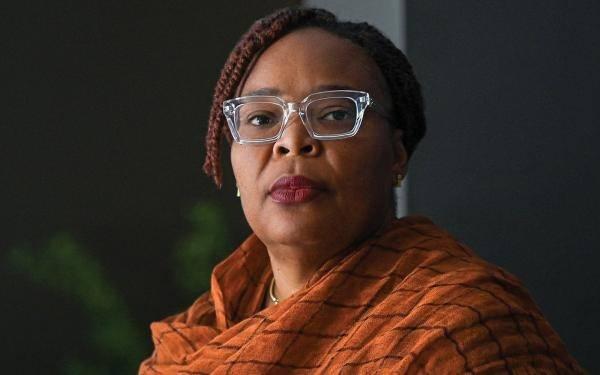 <p><strong><span style="color:#B22222">2011&nbsp; |&nbsp; LEYMAH GBOWEE&nbsp;</span> - Barış Eylemcisi - Liberya</strong></p>
