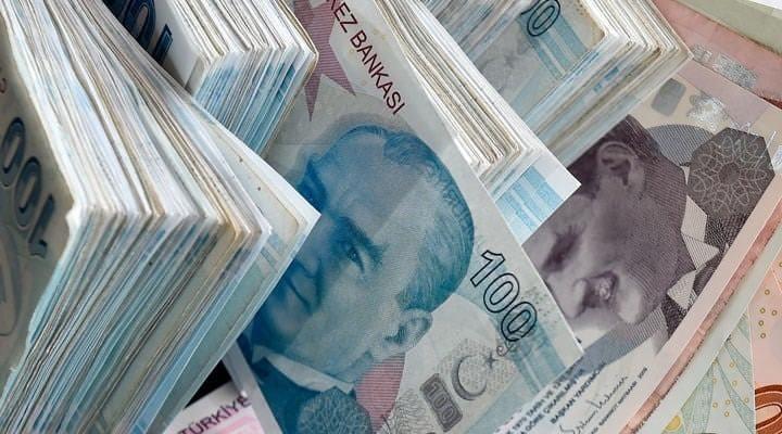 <p>Belediyelerin SGK'ye toplam prim bor&ccedil;ları ise, 2025 yılı Ağustos ayı itibarıyla toplam 234,2 milyar lira olarak a&ccedil;ıklandı.</p>
