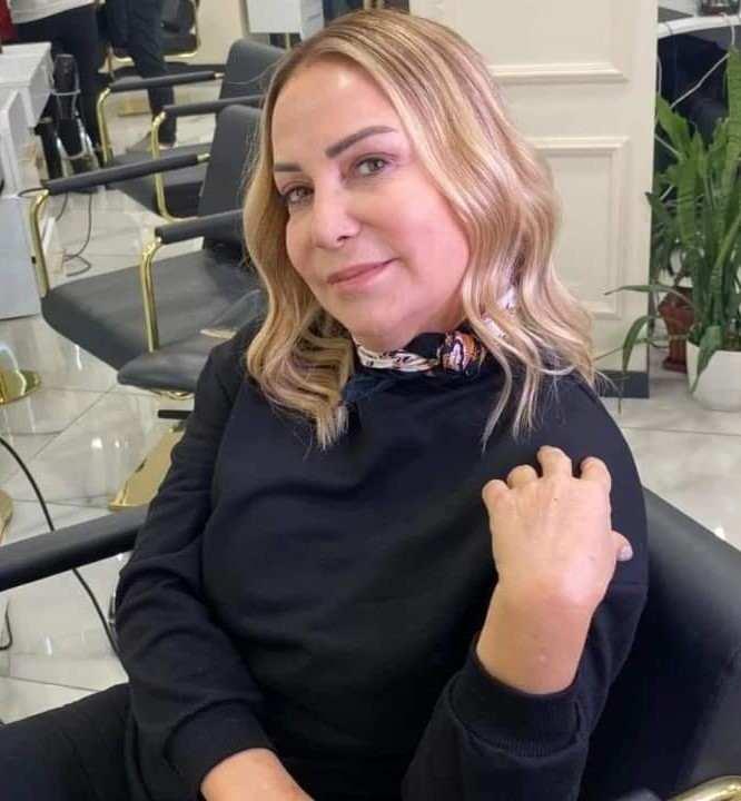 <p><strong><em>Orada &ccedil;ıktığı i&ccedil;in bunun &uuml;zerine Toygarlı Mahallesi Mezarlığı&rsquo;ndan Antakya Asri Mezarlığına nakil yaptırdık. Aslında ne s&ouml;yleyeceğimi de bilmiyorum. Sevineyim mi &uuml;z&uuml;leyim mi bilemiyorum ama en azından her zaman dediğim gibi kız kardeşimin bir mezarı oldu. Ben b&uuml;t&uuml;n bu acı g&uuml;nlerimizde bu s&uuml;re&ccedil;te yanımızda olan t&uuml;m yetkililerden g&ouml;sterdikleri &ouml;zveri, &ccedil;alışmaları ve bizde destekleri olduğu i&ccedil;in &ccedil;ok teşekk&uuml;r ediyorum.</em></strong></p>
