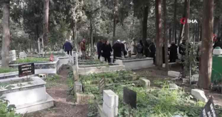 <p><em><strong>Darısı t&uuml;m kayıp ailelere inşallah olur. En azından 6 Şubat depreminde kaybolan kız kardeşimin bir mezarı oldu. Ziyaret edebileceğimiz ve duamızı yapabileceğimiz bir mezarı oldu. Kafamızdaki soru işareti kalkmış oldu. Kız kardeşime verdiğim s&ouml;z&uuml; tuttuğum i&ccedil;in vicdanım biraz rahatladı, onun nerede olduğunu biliyorum. Allah&rsquo;ın takdiri oldu. Acı g&uuml;nde yanımızda olan, bizim yetkililerden herkesi ayrı ayrı teşekk&uuml;r ve ş&uuml;kranlarımı sunuyorum"</strong></em> ifadelerini kullandı.</p>
