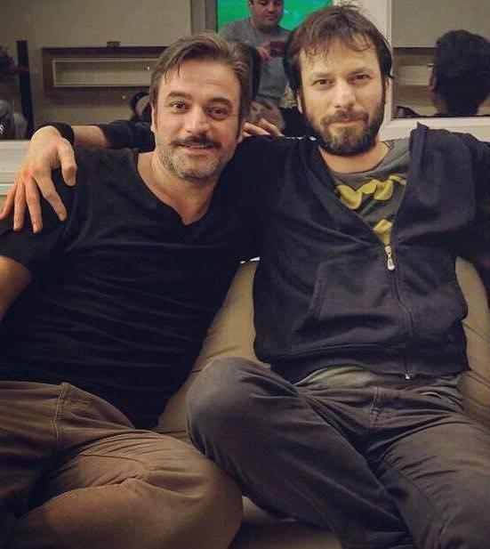 <p><strong>Umut &Ouml;zkan, Geniş Aile dizisindeki 'Cevahir' karakteriyle hafızalarımızda yer edinen ve yaklaşık 2,5 senedir karaciğer yetmezliği ile m&uuml;cadele eden abisi Ufuk &Ouml;zkan'a don&ouml;r bulunduğu haberlerini sosyal medya hesabından yayınladığı video ile doğrulamıştı.</strong></p>
