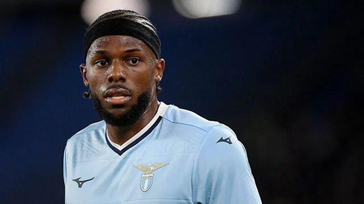<p>Beşiktaş, sol bek transferi i&ccedil;in Lazio forması giyen Nuno Tavares'in transferinden vazge&ccedil;ti.<br />
<br />
Siyah-beyazlı ekip, Wolverhampton'dan David Wolfe i&ccedil;in g&ouml;r&uuml;şmelerine başladı.<br />
<br />
(SABAH)</p>
