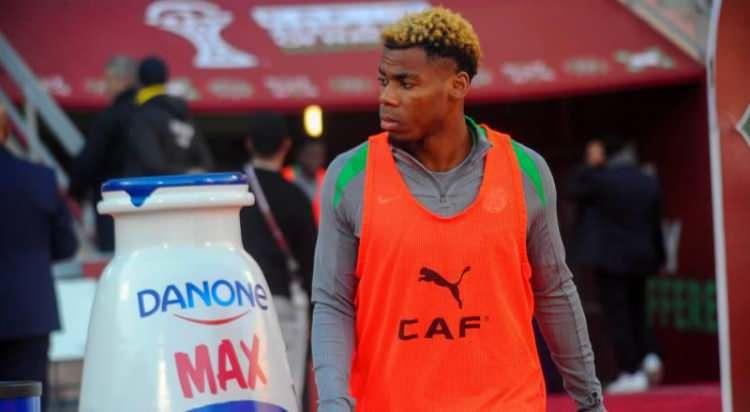 <p>Noa Lang transferi i&ccedil;in g&uuml;n sayan Galatasaray, orta sahaya da Onyedika takviyesi yapıyor.<br />
<br />
Transferin birka&ccedil; g&uuml;n i&ccedil;inde netleşmesi bekleniyor.<br />
<br />
(FANATİK)</p>
