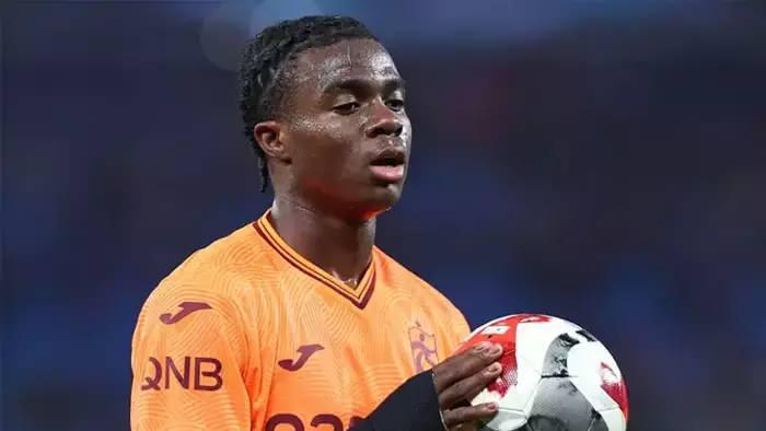 <p>Trabzonspor daha &ouml;nce Galatasaray'ın 23 milyon euro + Ahmed Kutucu teklifini d&uuml;ş&uuml;k bularak reddetmişti.</p>
