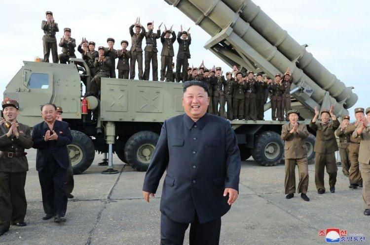 <p><strong><span style="color:#B22222">KUZEY KORE&nbsp;</span> |&nbsp; İRAN</strong></p>

<p>&nbsp;</p>

<p><strong>Lider: Kim Jong Un</strong></p>
